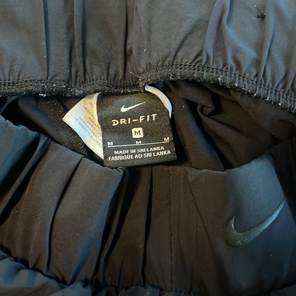 Women’s Nike Fitted Swish Joggers - Picture 2 of 2